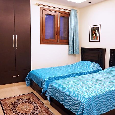 Woodpecker Service Apartments - Green Park Nowe Delhi Zewnętrze zdjęcie