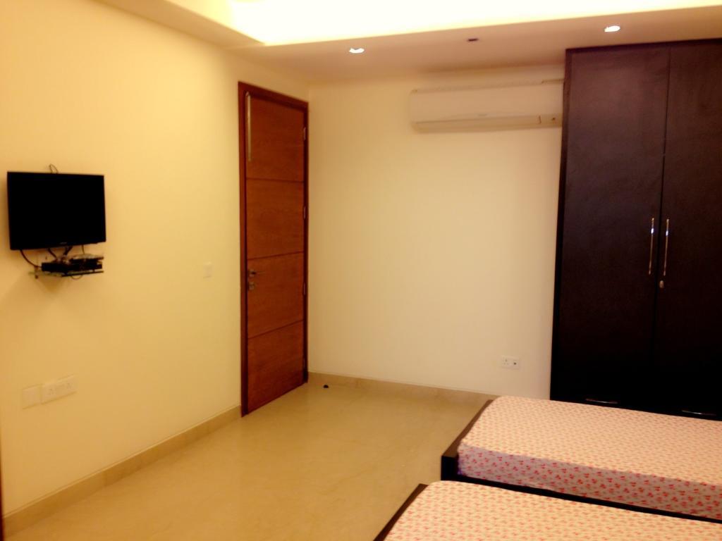 Woodpecker Service Apartments - Green Park Nowe Delhi Zewnętrze zdjęcie