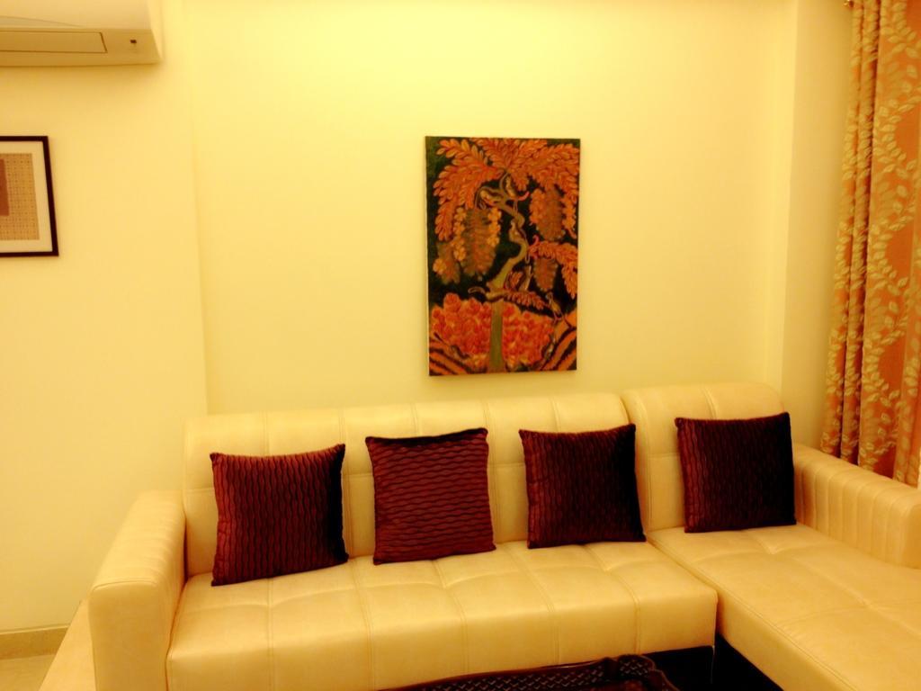 Woodpecker Service Apartments - Green Park Nowe Delhi Zewnętrze zdjęcie