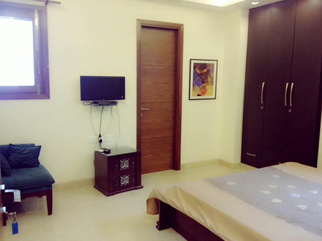 Woodpecker Service Apartments - Green Park Nowe Delhi Zewnętrze zdjęcie